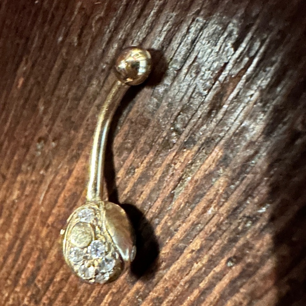 14 Karat Gold Yin Yang Belly Button Ring